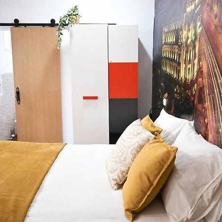 Appartamento Agradable Apartamento Temporal De 1 Dormitorio En Madrid Pez30 Esterno foto