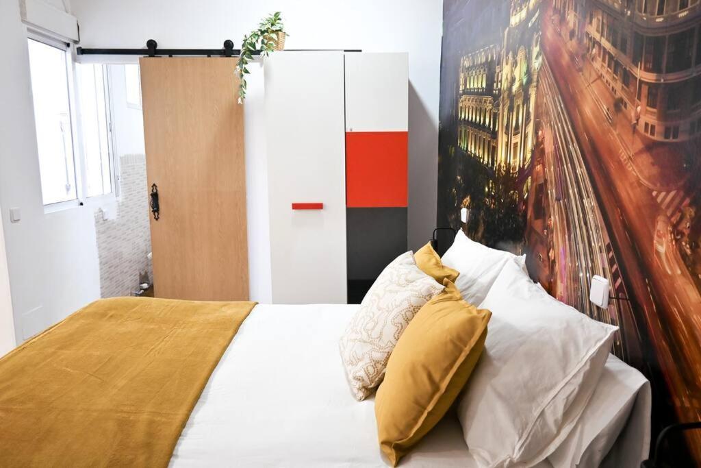 Appartamento Agradable Apartamento Temporal De 1 Dormitorio En Madrid Pez30 Esterno foto