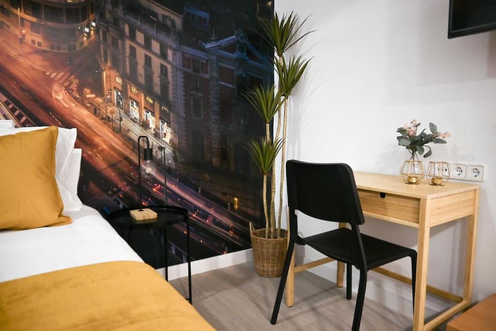 Appartamento Agradable Apartamento Temporal De 1 Dormitorio En Madrid Pez30 Esterno foto