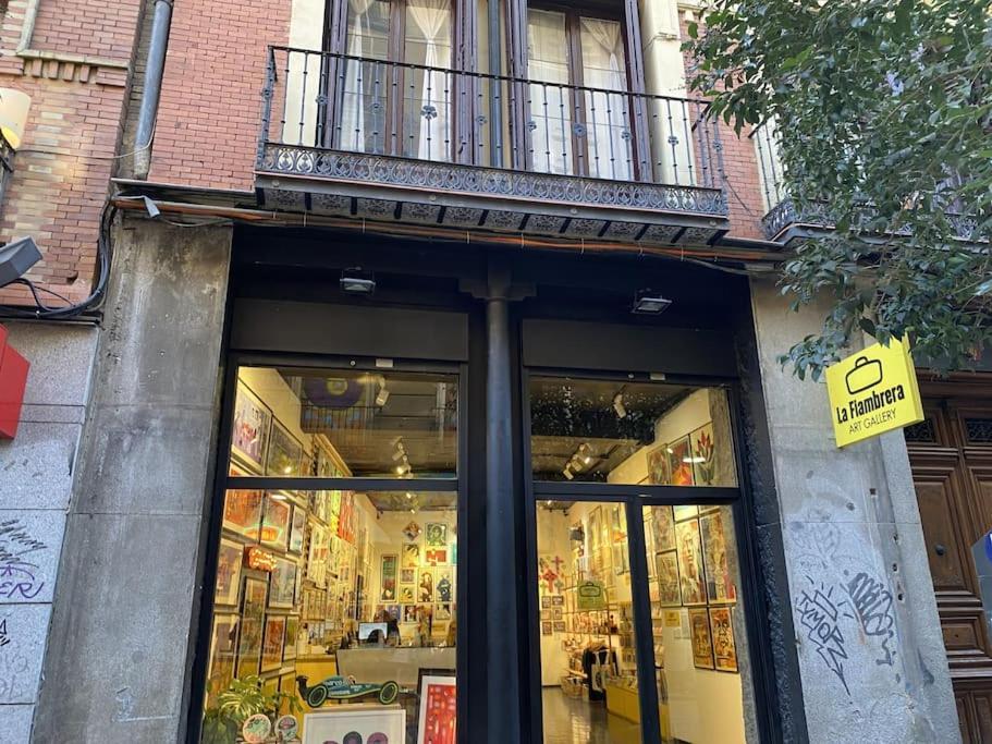 Appartamento Agradable Apartamento Temporal De 1 Dormitorio En Madrid Pez30 Esterno foto